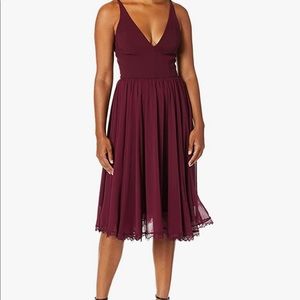 Dress the Population XS Women’s Burgundy MIDI Dress